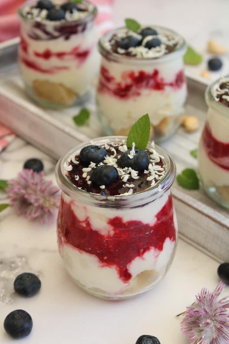 Himbeer Heidelbeer Creme Dessert