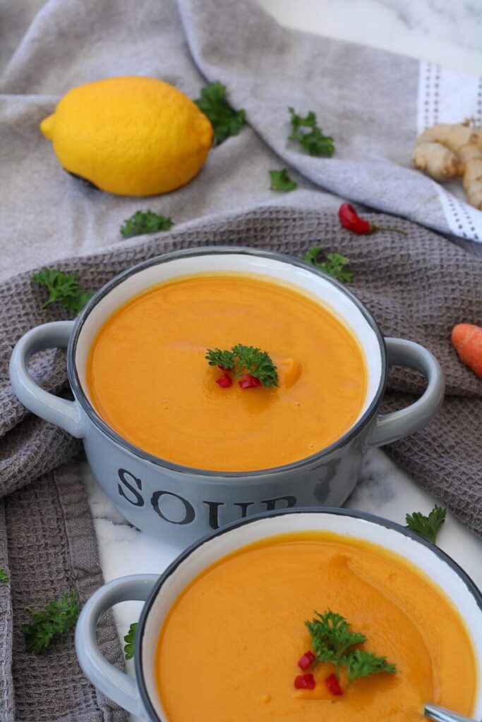 Süßkartoffelcremesuppe mit Kokosmilch