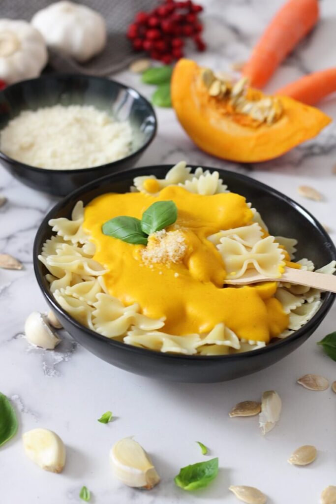 Pasta mit cremiger Kürbissoße