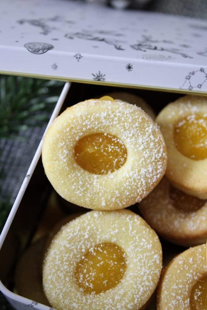 Lemon Curd Linzer Plätzchen